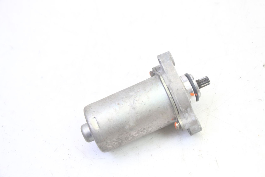 photo de STARTER PIAGGIO ZIP 4T 50 (2018 - 2020) - Alternative perspective