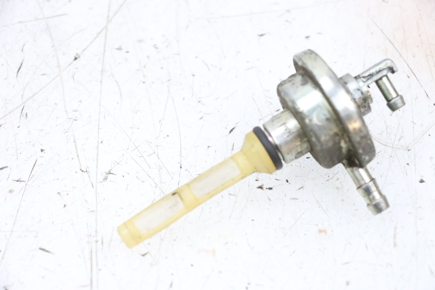 photo de FUEL TANK VALVE MBK BOOSTER SPIRIT NAKED 50 (2004 - 2017) - Zoom on usage condition