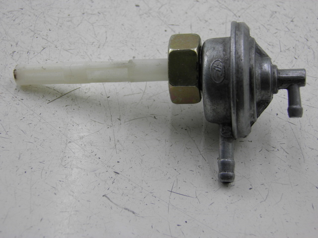 photo de FUEL TANK VALVE JM MOTOR JULIA 50 (2010 - 2014)