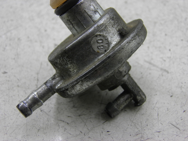 photo de FUEL TANK VALVE PEUGEOT TREKKER TKR 50 (2005 - 2014)