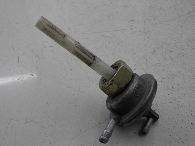 photo de FUEL TANK VENT PEUGEOT TWEET 4T 50 (2010 - 2014)