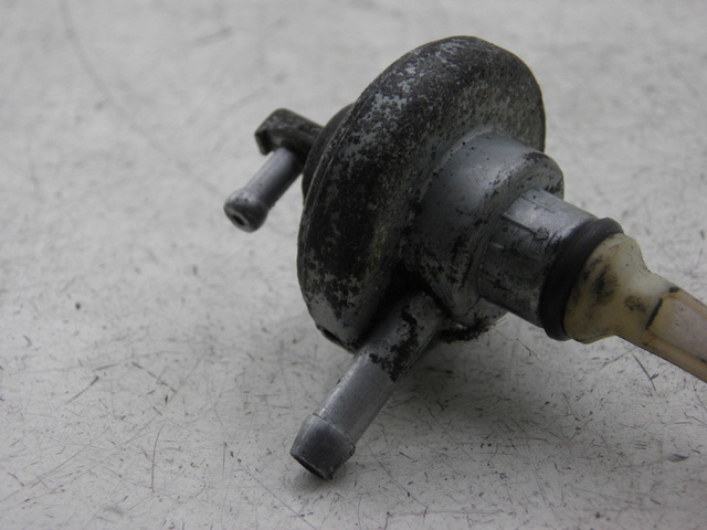 photo de FUEL TANK VENT PIAGGIO FLY 2T 50 (2004 - 2017)