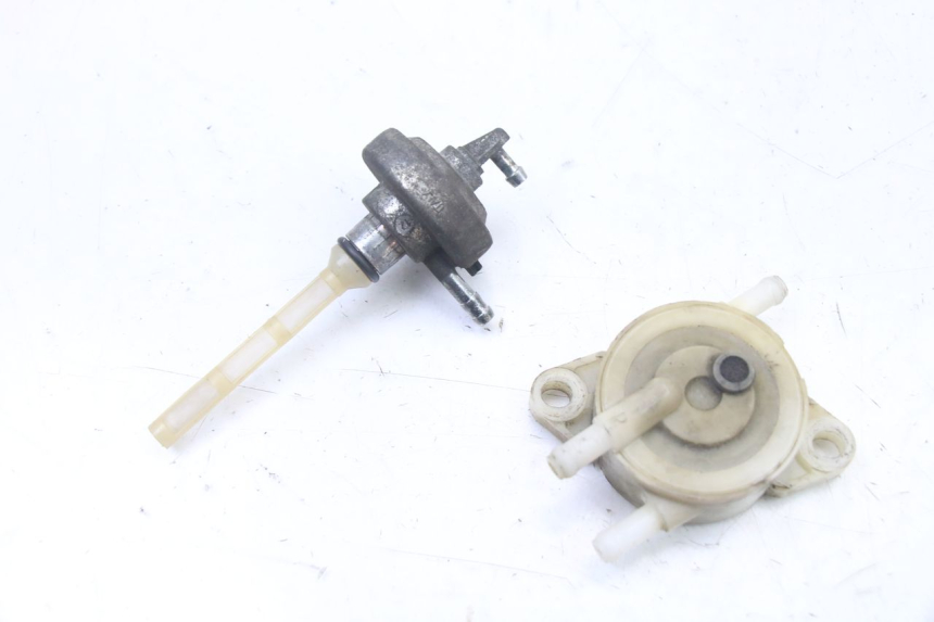 photo de FUEL TANK VENT PIAGGIO VESPA GRANTURISMO 125 (2003 - 2007)