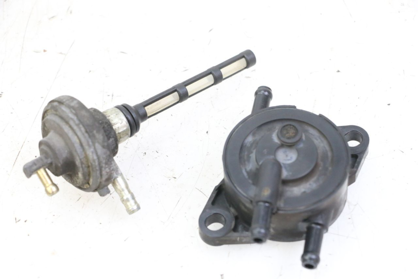photo de FUEL TANK VALVE PIAGGIO VESPA GRANTURISMO 200 (2004 - 2005)