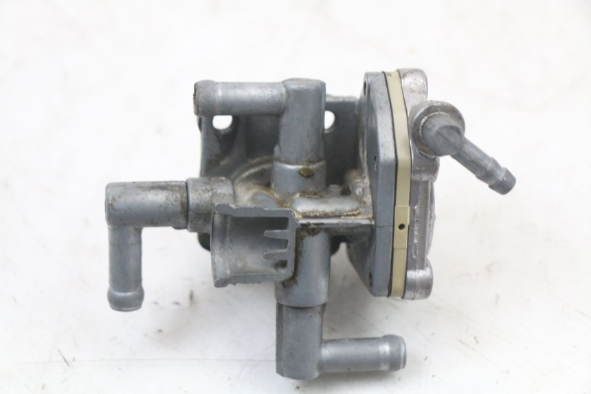 photo de FUEL TANK VALVE SUZUKI GS F 500 (2004 - 2007)