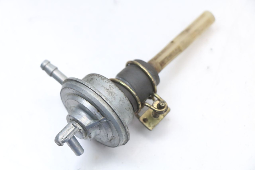 photo de FUEL TANK VALVE SYM MIO 50 (2005 - 2010)