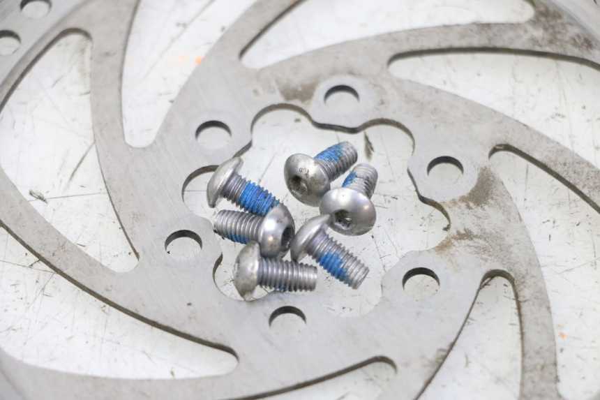 photo de REAR BRAKE DISC SEGWAY NINEBOT F40E 1
