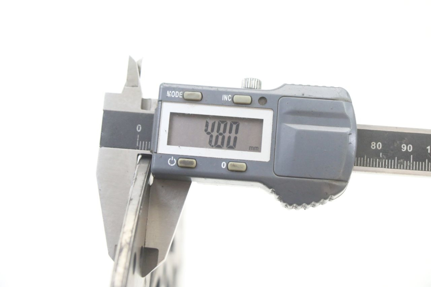 photo de REAR BRAKE DISC YAMAHA FZ6 FAZER S2 600 (2007 - 2011)