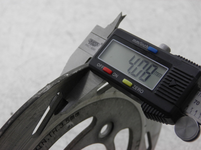 photo de FRONT BRAKE DISC PIAGGIO TYPHOON 50 (2000 - 2009)