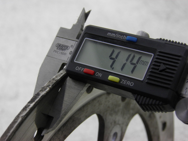 photo de FRONT BRAKE DISC PIAGGIO X8 125 (2004 - 2007)