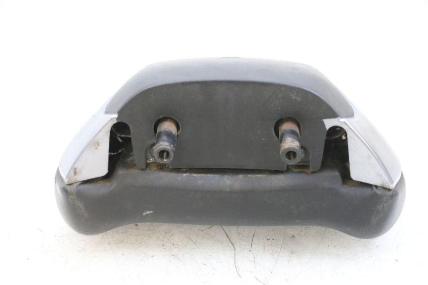 photo de BACKREST SYM GTS EVO 125 (2009 - 2013) - Component detail