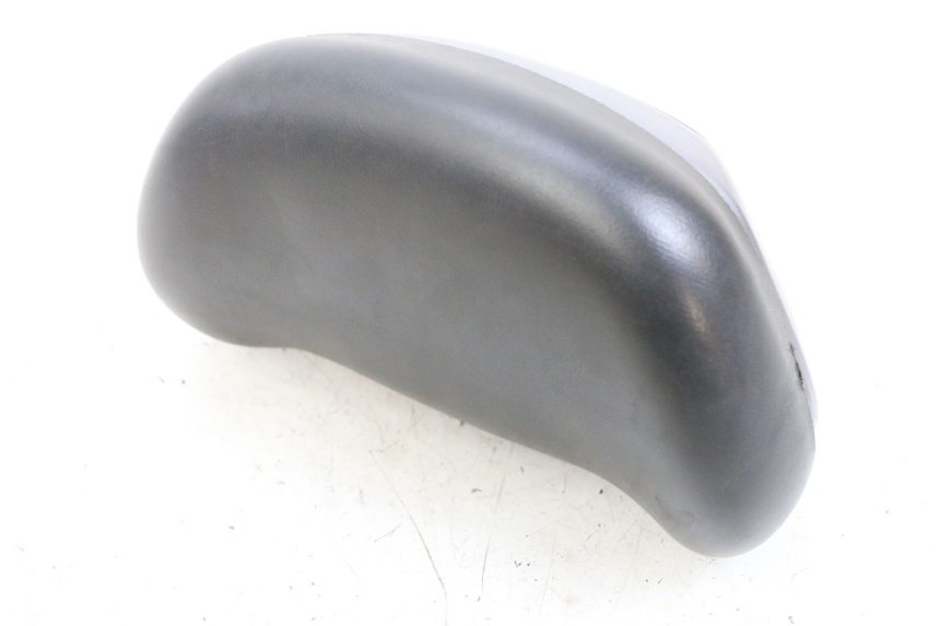 photo de BACKREST SYM GTS EVO 125 (2009 - 2013) - Technical close-up