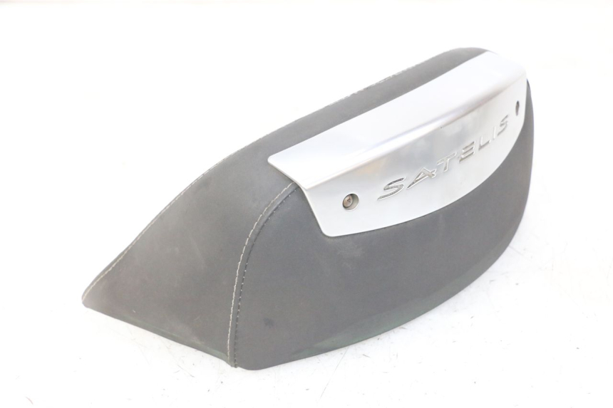 photo de BACKREST PEUGEOT SATELIS 125 (2013 - 2018)
