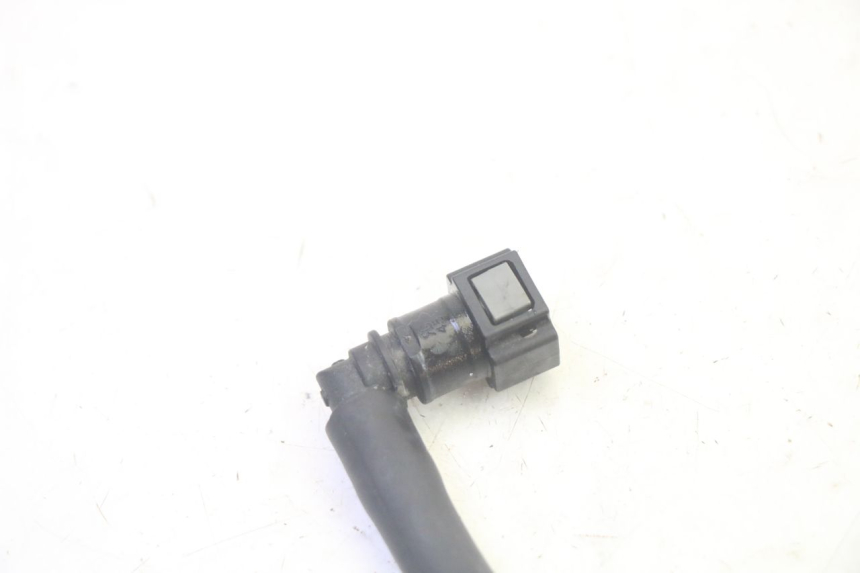 photo de INJECTOR HOSE YAMAHA FJR ABS 1300 (2006 - 2012) - Zoom on usage condition