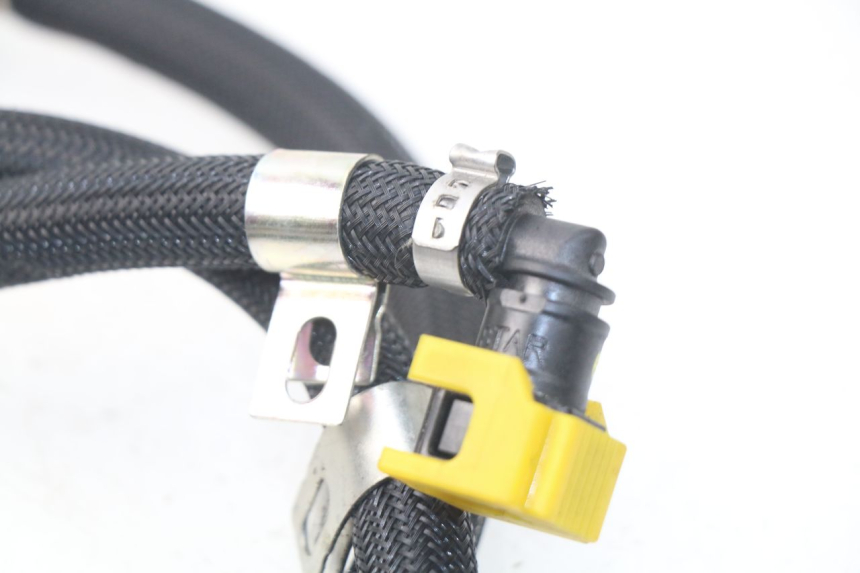 photo de INJECTOR HOSE PIAGGIO MP3 HPE 500 (2019 - 2022)