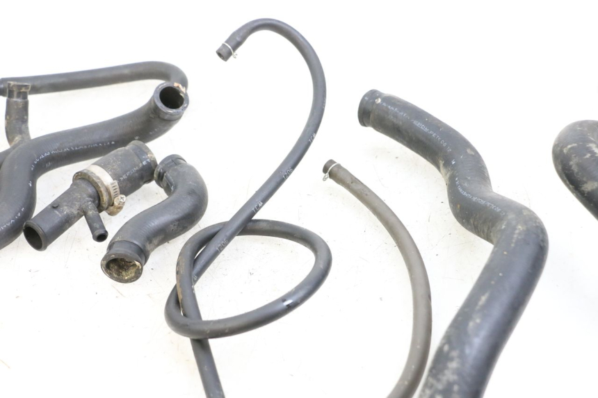 photo de RADIATOR HOSE HONDA FJS SILVER WING SILVERWING 400 (2005 - 2008)
