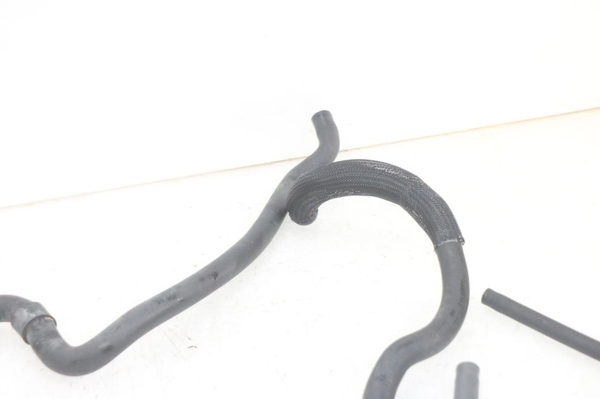 photo de RADIATOR HOSE PIAGGIO MP3 HPE 300 (2019 - 2026) - Zoom on usage condition