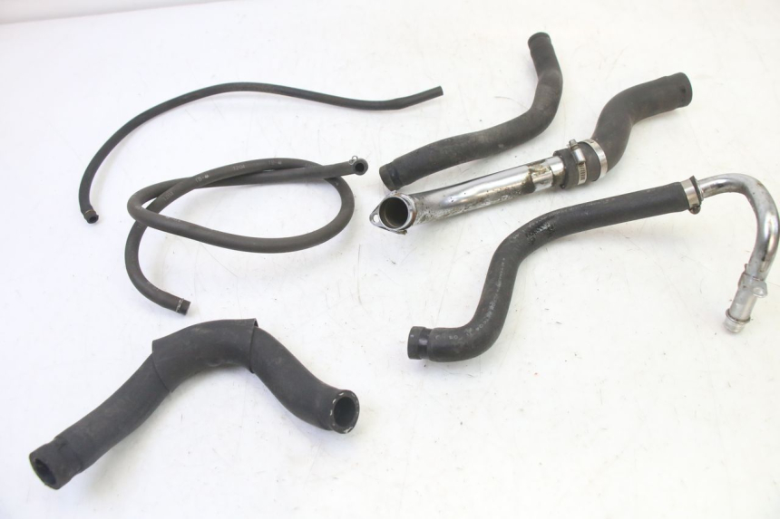 photo de RADIATOR HOSE HONDA NTV DEAUVILLE 650 (2001 - 2006)