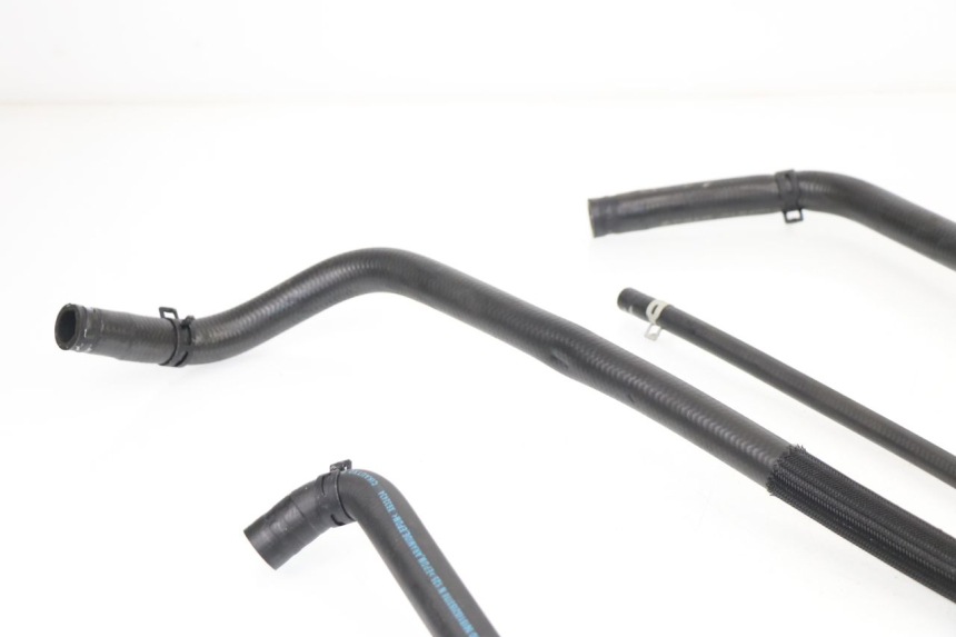 photo de RADIATOR HOSE PEUGEOT SATELIS 125 (2010 - 2012)