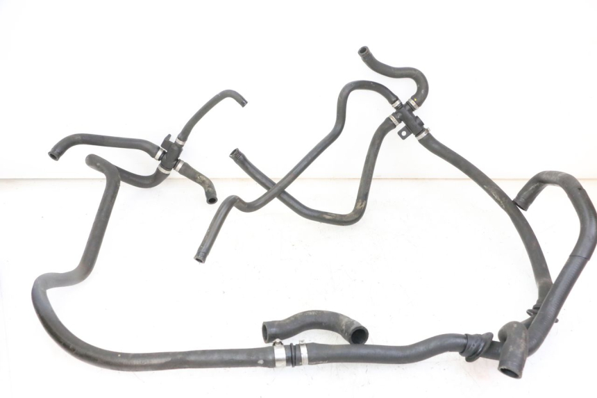 photo de RADIATOR HOSE PIAGGIO VESPA GRANTURISMO 200 (2004 - 2005)