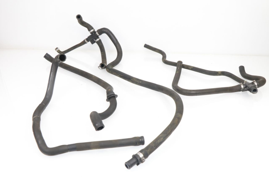 photo de RADIATOR HOSE PIAGGIO VESPA GTS 125 (2007 - 2012)