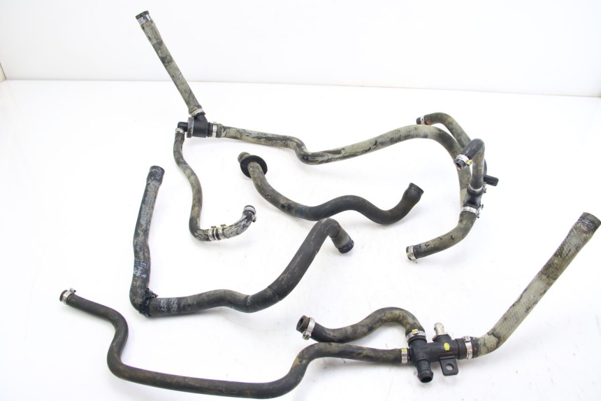 photo de RADIATOR HOSE PIAGGIO VESPA GTS SUPER IE 125 (2009 - 2016)