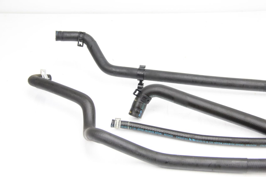photo de RADIATOR HOSE PEUGEOT SATELIS 125 (2013 - 2018)