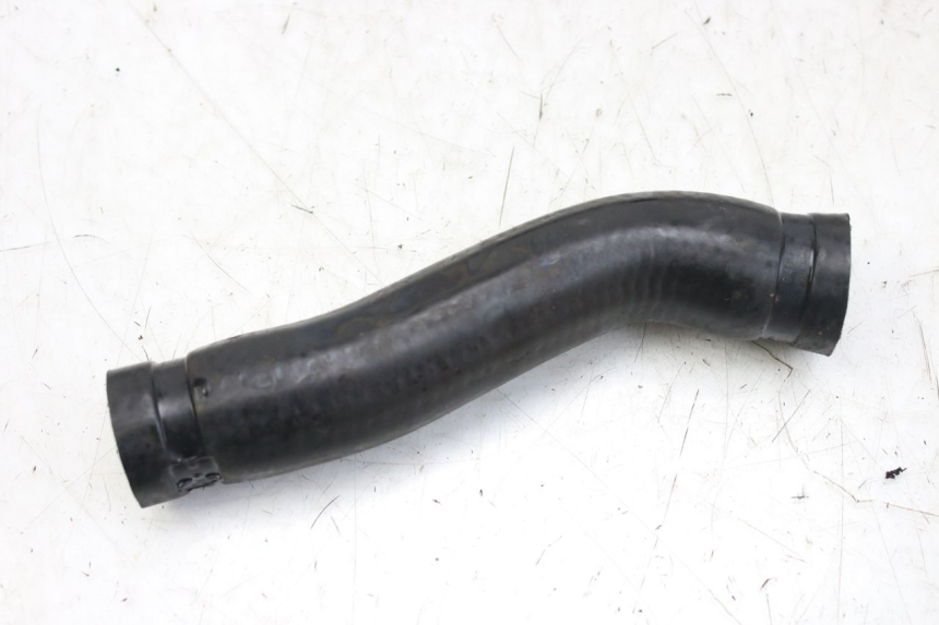 photo de RADIATOR HOSE TRIUMPH SPRINT ST 955 (1999 - 2001)