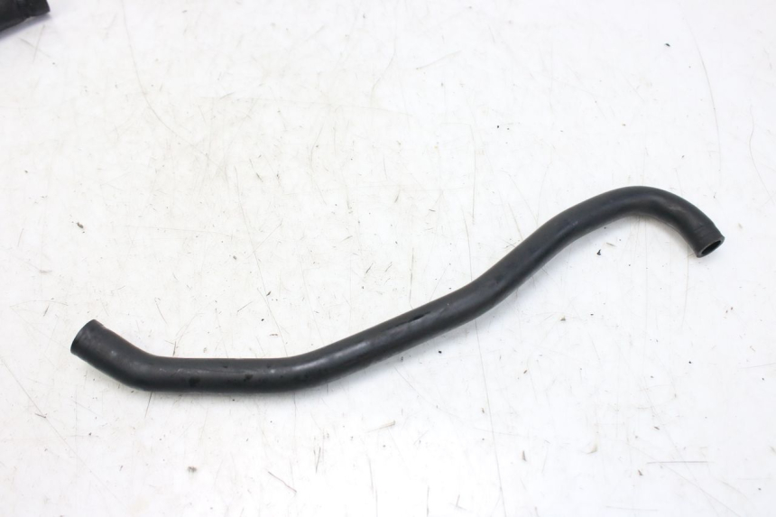 photo de RADIATOR HOSE TRIUMPH SPRINT ST 955 (1999 - 2001)