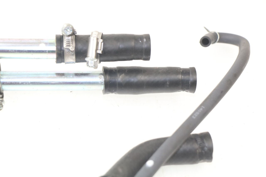 photo de RADIATOR HOSE YAMAHA XMAX X-MAX ABS 125 (2014 - 2016) - Zoom on usage condition