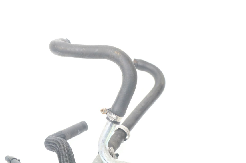 photo de RADIATOR HOSE YAMAHA XMAX X-MAX ABS 125 (2014 - 2016) - Alternative perspective