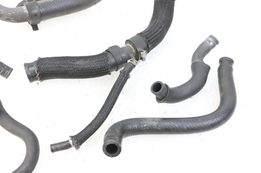 photo de RADIATOR HOSE YAMAHA XJ6 600 (2008 - 2016)