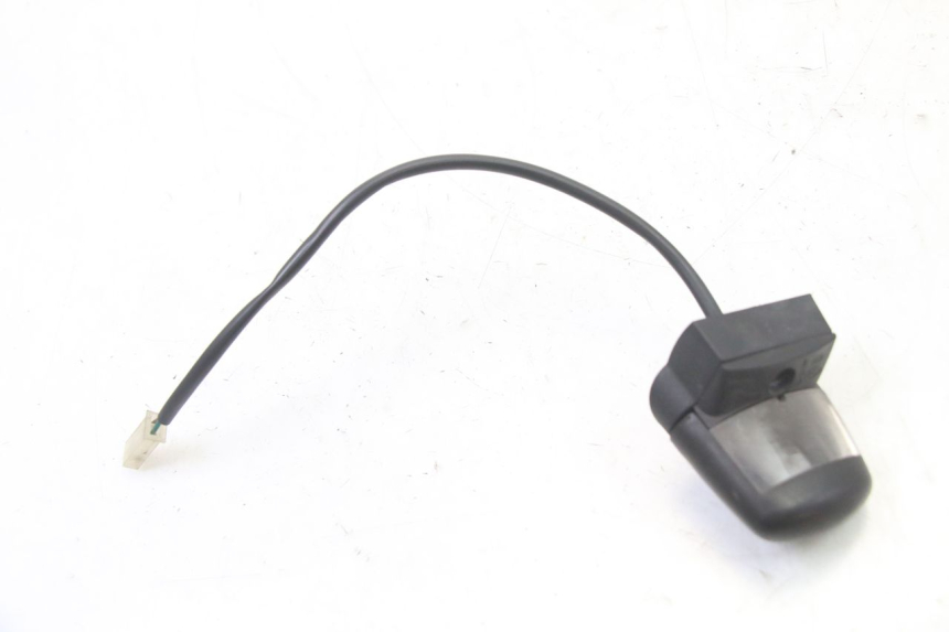 photo de LICENSE PLATE LIGHT PEUGEOT ELYSEO 125 (1999 - 2004)