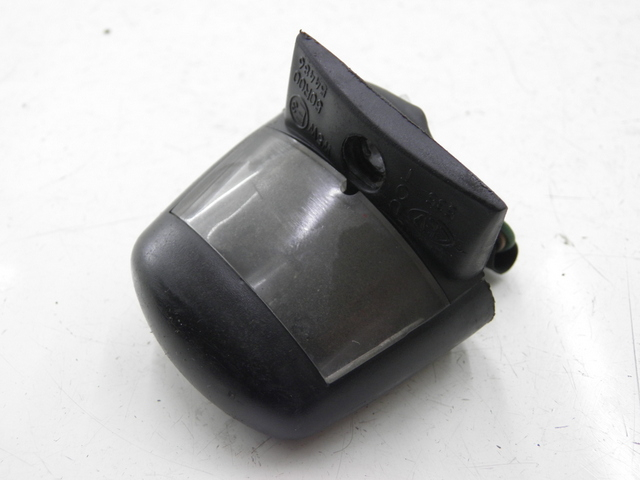 photo de NUMBER PLATE LIGHTING HONDA FES PANTHEON 125 (2003 - 2007)