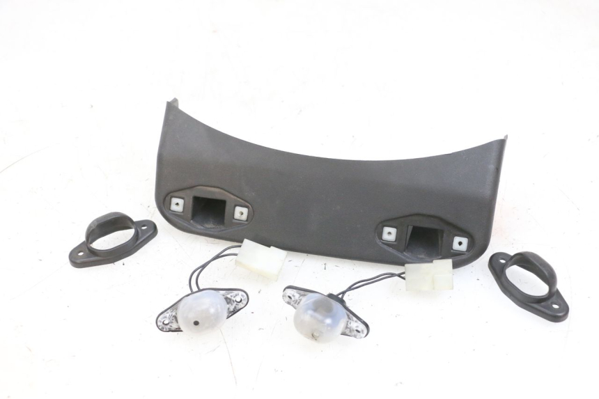 photo de NUMBER PLATE LIGHTING PIAGGIO MP3 RL 250 (2007 - 2010) - Main view