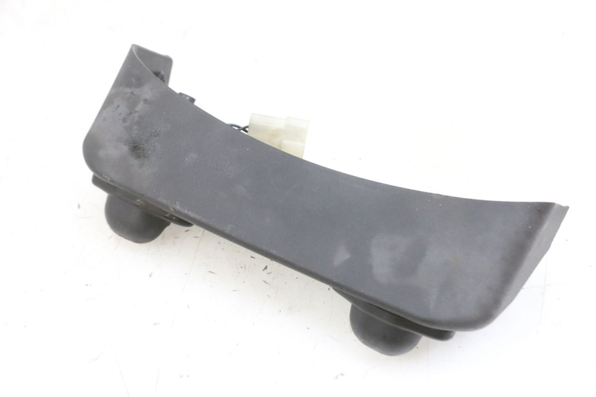 photo de NUMBER PLATE LIGHTING PIAGGIO MP3 RL 250 (2007 - 2010) - Zoom on usage condition