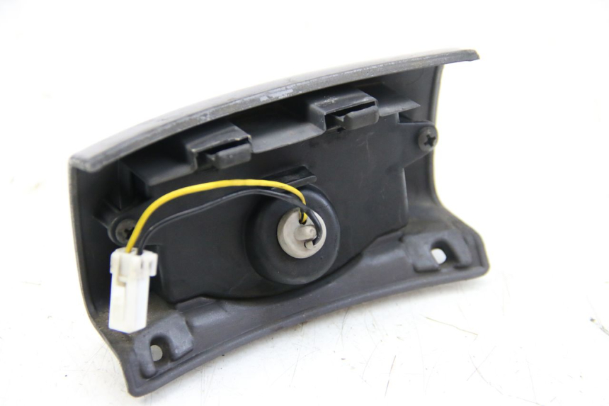 photo de NUMBER PLATE LIGHTING PIAGGIO VESPA GRANTURISMO 125 (2003 - 2007)