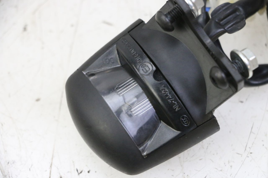 photo de NUMBER PLATE LIGHTING YAMAHA XMAX X-MAX 125 (2021 - 2025)