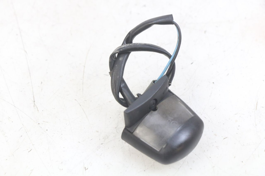 photo de LICENSE PLATE LIGHT YAMAHA YP MAJESTY 125 (2007 - 2010)