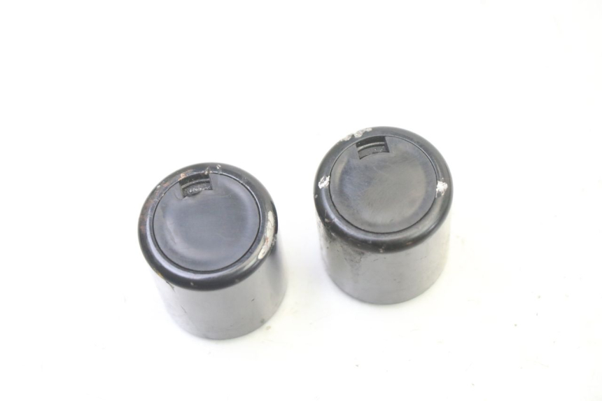 photo de HANDLEBAR ENDS SUZUKI GSR 750 (2011 - 2017)