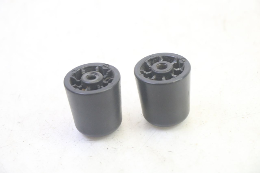 photo de HANDLEBAR ENDS PIAGGIO MP3 500 (2016 - 2018) - Alternative perspective