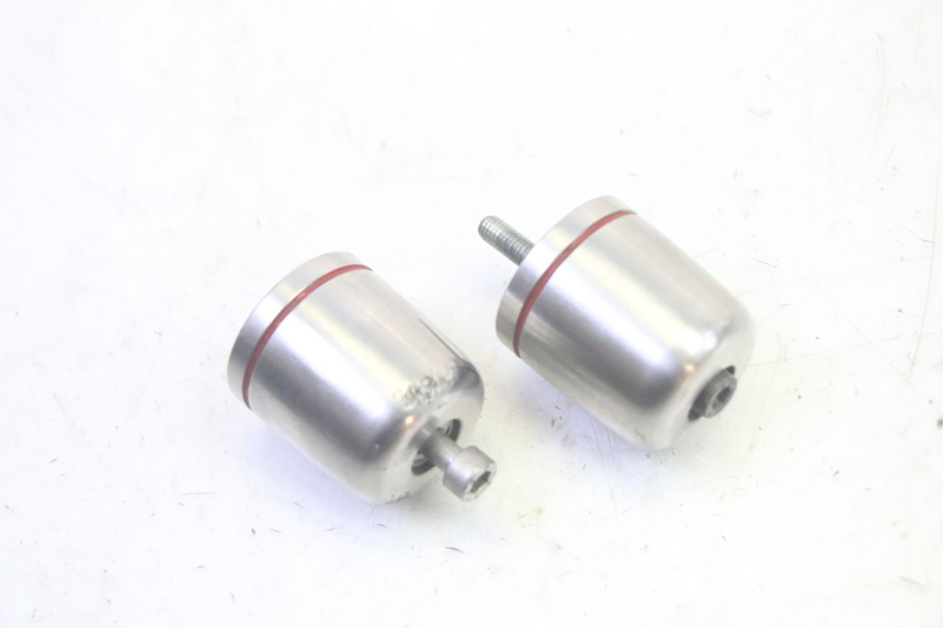 photo de HANDLEBAR ENDS PIAGGIO MP3 RL 250 (2006 - 2010) - Zoom on usage condition