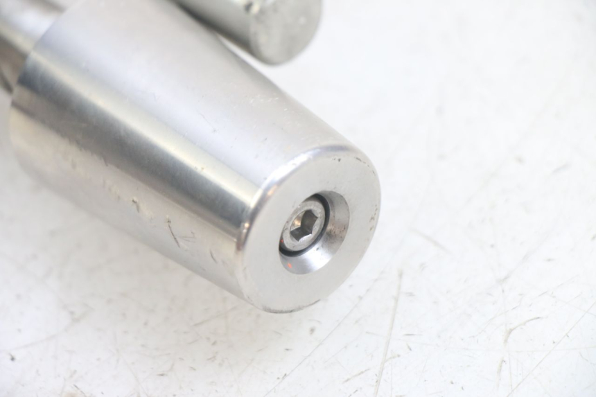 photo de HANDLEBAR ENDS PEUGEOT GEOPOLIS RS 125 (2007 - 2009)