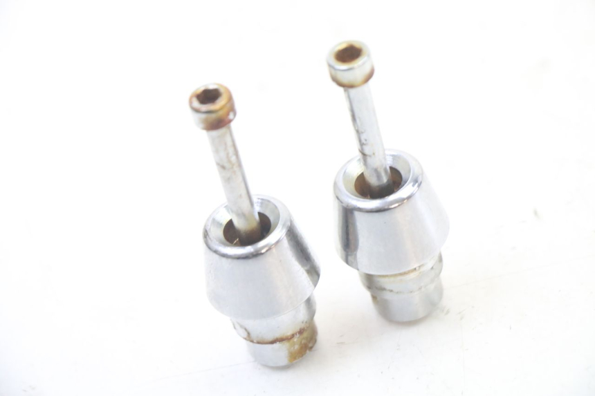 photo de HANDLEBAR ENDS PEUGEOT VIVACITY 125 (2010 - 2017)