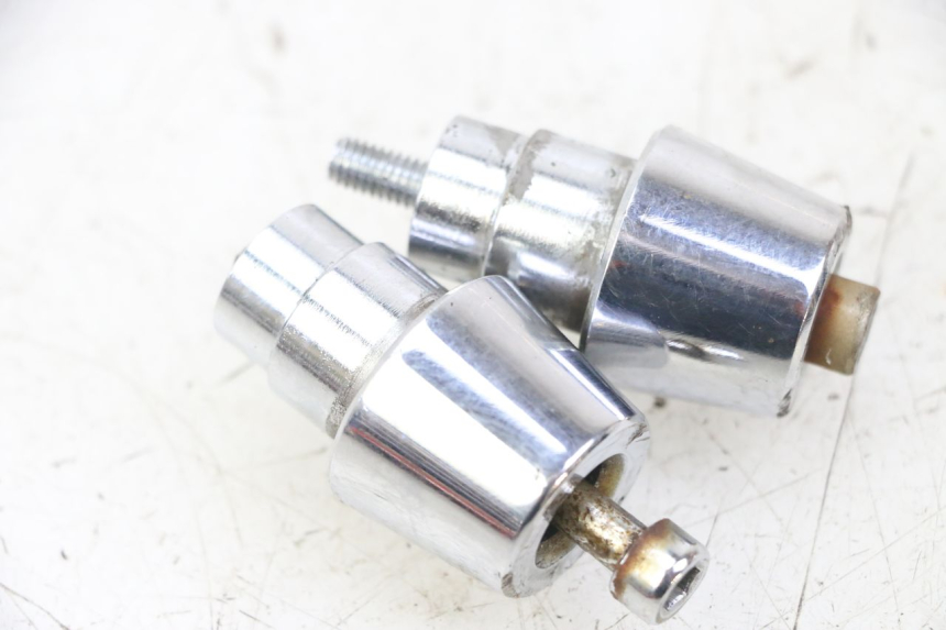 photo de HANDLEBAR ENDS PEUGEOT SATELIS 125 (2013 - 2018)