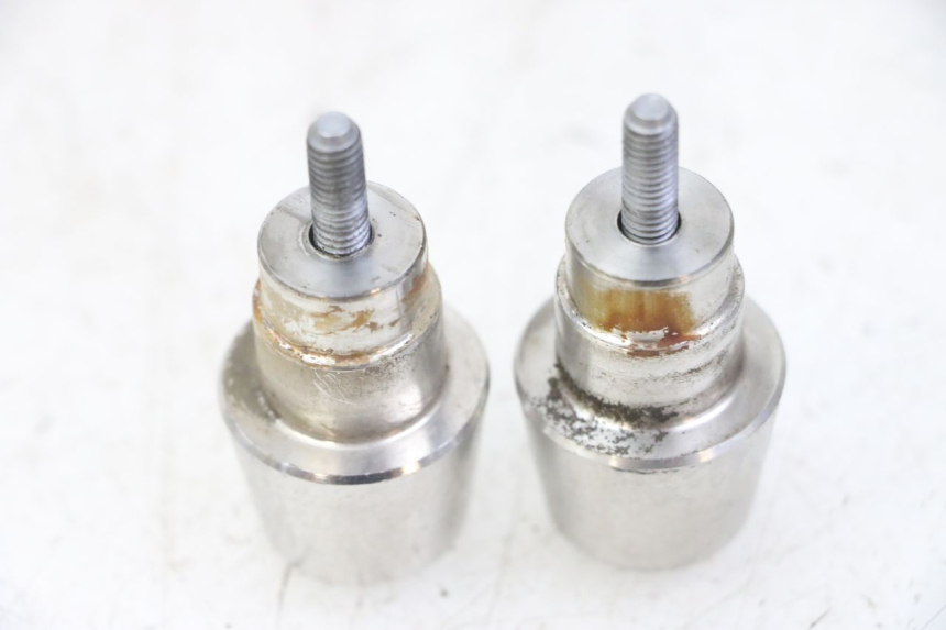 photo de HANDLEBAR ENDS PEUGEOT SATELIS 125 (2013 - 2018)