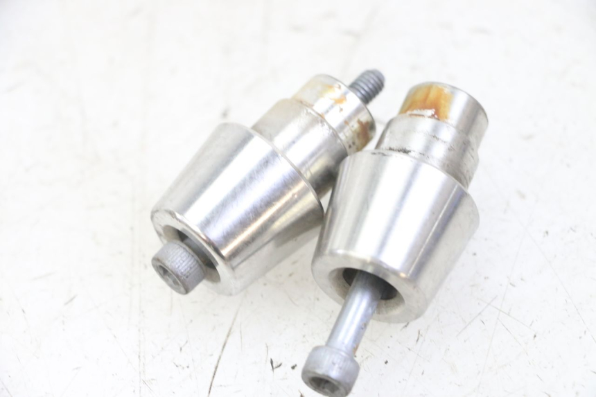 photo de HANDLEBAR ENDS PEUGEOT SATELIS 125 (2013 - 2018)