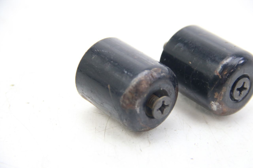 photo de HANDLEBAR END SUZUKI SIXTEEN 125 (2008 - 2010)