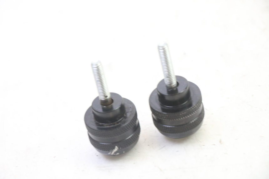 photo de HANDLEBAR ENDS SUZUKI SV S 650 (2003 - 2009)