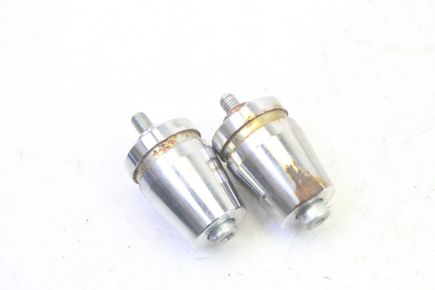 photo de HANDLEBAR END DAELIM VJ ROADWIN FI 125 (2008 - 2017) - Zoom on usage condition